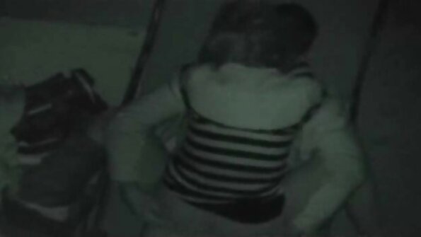 Plăcere cu părul film porno cu flocoase roșcat.