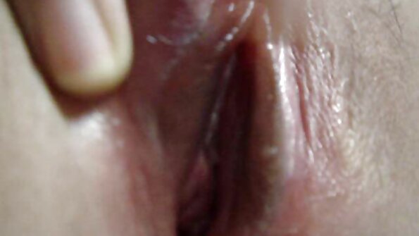 Orgasm filme porno cu babe flocoase la înălțimea zborului unei păsări.
