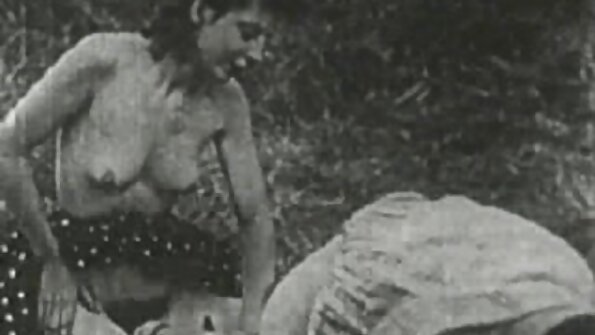 Memento de orgasm în filme porno cu femei flocoase gât.