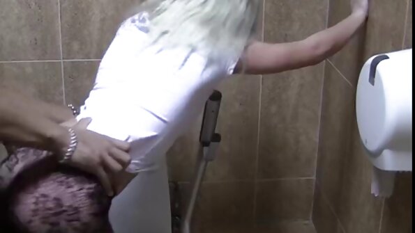 Un tip special de poze cu pizde flocoase curvă: soție pentru o oră