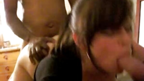 Poți petrece o zi întreagă pe o astfel de filme porno cu flocoase păsărică.